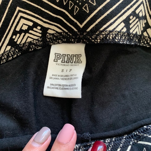 Pink Victoria’s Secret leggings - Picture 5 of 7